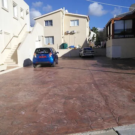 Apartament Pari Klorakas
